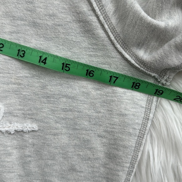 GILLEY HICKS | Vintage Hoodie | Light Grey |    Size L - Picture 9 of 10